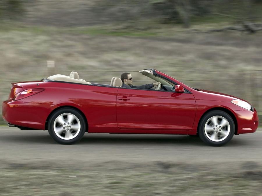  Toyota Camry Solara Convertible 2004 года  (фото 19 из 27)